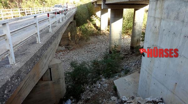 Üzümdere Irmağı yağış bekliyor