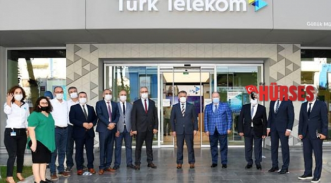Vali Yazıcı: İletişim çağımızın vazgeçilmez ihtiyacı