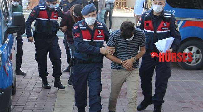 Alanya'da avokado hırsızlığına 3 gözaltı