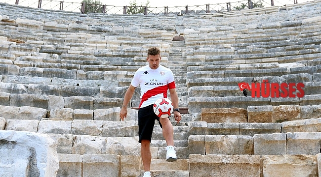 Alman yıldız Podolski turizm elçisi oldu