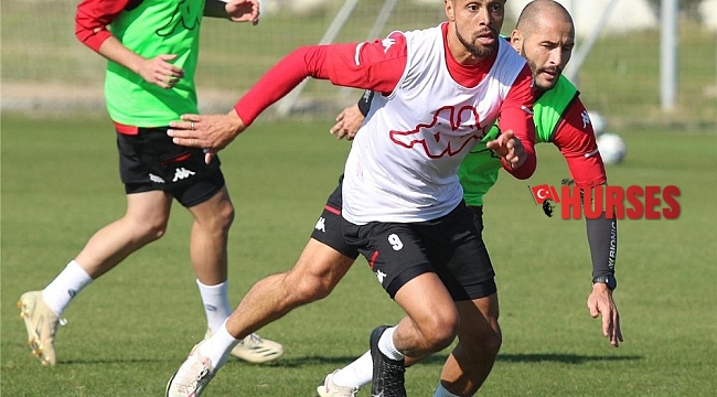 Antalyaspor'un kırmızı kartlarla başı dertte