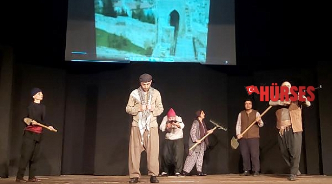 Atatürk'ün hayatı sahnede