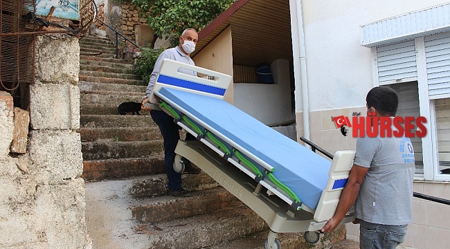 Büyükşehir Belediyesi'nden 14 vatandaşa hasta yatağı