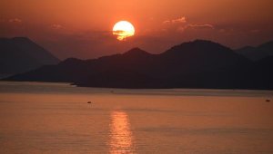 Demre'de gün batımı hayran bırakıyor