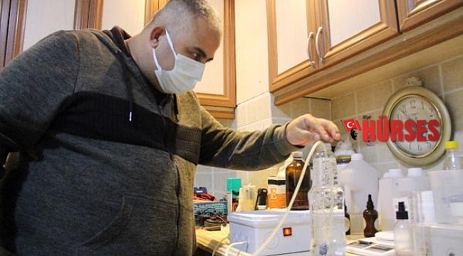 Evini laboratuvara çevirip koronavirüse savaş açtı