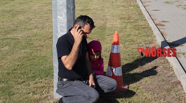 Kazada korkan küçük kız ve babası şoku atlatamadı