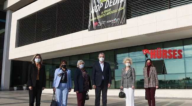 Konyaaltı Belediyesi'nden 'Asıl Biz Hop Dedik' pankartı