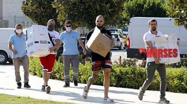 Manavgat Belediyesi'nden 'İzmir için tek yürek' kampanyası