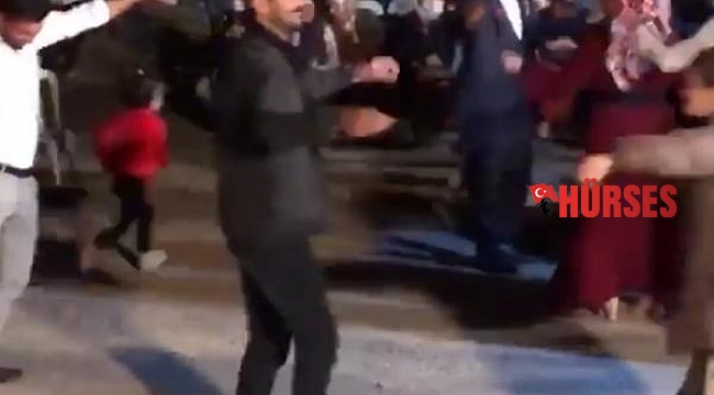 Maske ve mesafenin unutulduğu düğün görüntüleri tepki çekti
