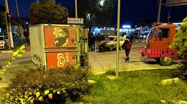Otomobille kamyonet çarpıştı: 1 ölü, 5 yaralı