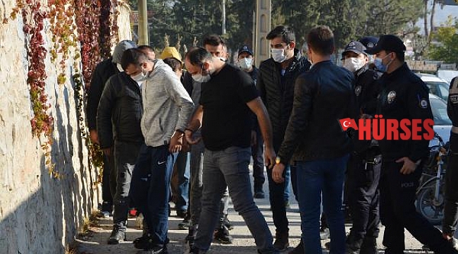 Tarihi eser ticaretinde anlaşamayınca, kaçırıp, alıkoydular