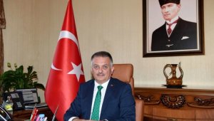 Vali Yazıcı, Öğretmenler Günü'nü kutladı