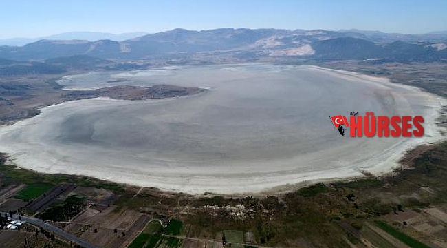 Yarışlı Gölü kurudu, yöre halkı destek istedi