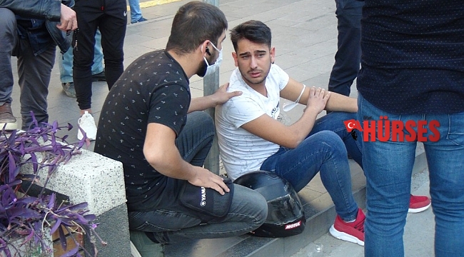 Yayaya yol veren motosikletli kuryeye, arkadan gelen otomobil çarptı