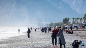 Antalya'da dün sel bugün güneş