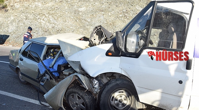 Antalya'da feci kaza: 2 ölü, 1 yaralı