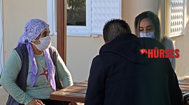Antalya'da pes dedirten kapkaç: Para dolu cüzdanı bıraktı, iğneleri alıp kaçtı