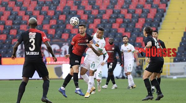 Aytemiz Alanyaspor'un deplasmanda yüzü gülmüyor