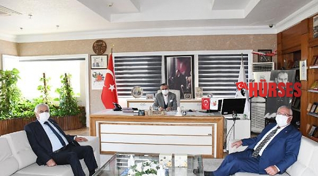 CHP'li eski vekilden Kemer Belediyesi'ne ziyaret
