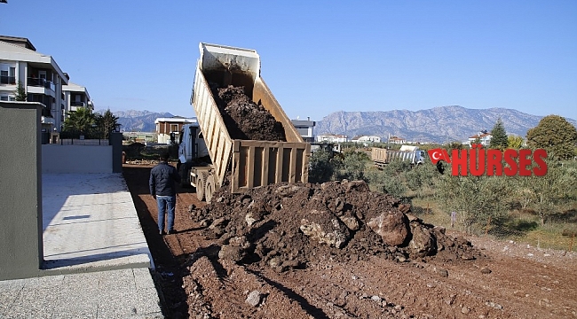 Döşemealtı Altınkale'ye yol çalışması