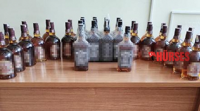 Durdurulan araçtan kaçak içki çıktı