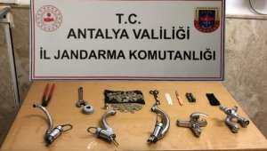 Hırsızlık şüphelisi suçüstü yakalandı