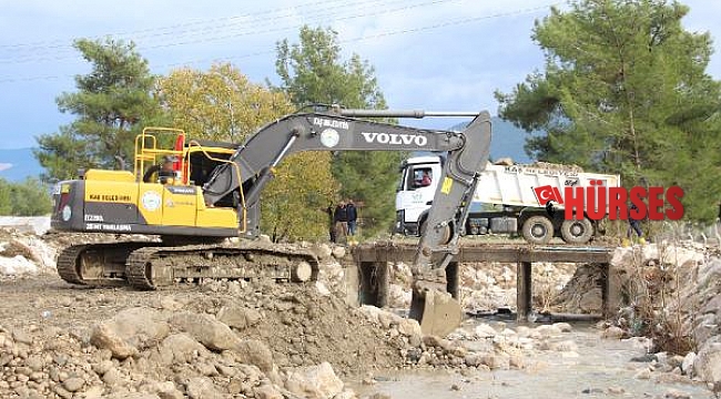 Kaş'ta yaralar sarılıyor