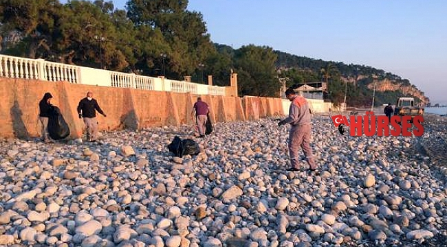 Kemer'de temizlik çalışmaları