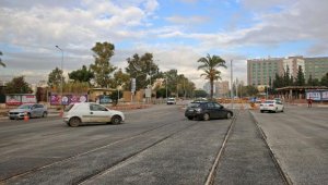 Kepez- Konyaaltı Caddesi raylarla bağlandı