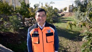 Kepez'in Ay Deresi yeşilleniyor