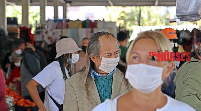 "Saatim geldi" deyip kaçan yaşlılar pazarcı esnafını kara kara düşündürüyor