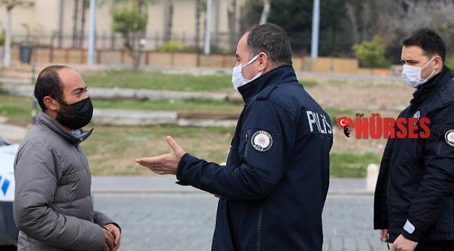 Turistlerle yürürken yakalandı, 'evsizim' dedi