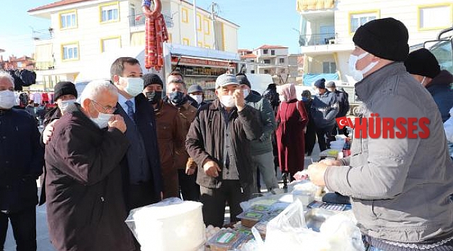 AK Parti'den pazar esnafına ziyaret