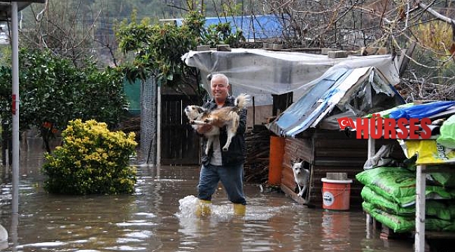 Antalya'da sağanak etkili oldu