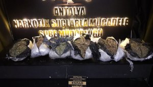 Antalya'ya getirilen 17 kilogram esrar ele geçirildi