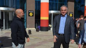 Bakan Ersoy'dan 'Five Eyes' film setine sürpriz ziyaret