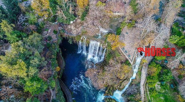 Düden Şelalesi, son yağmurlarla çağladı