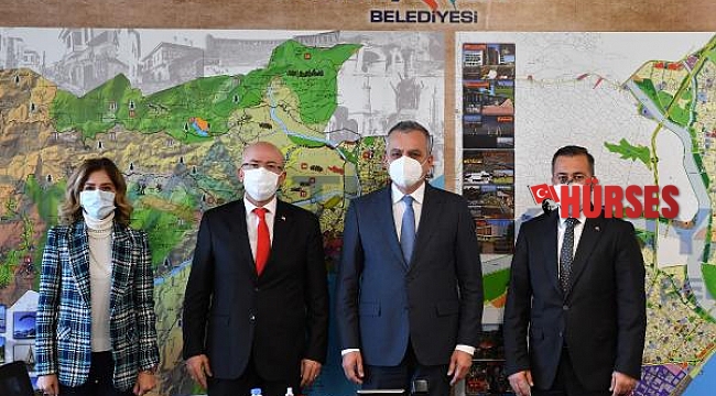 Konyaaltı'nda güvenlik personelini sevindiren imza