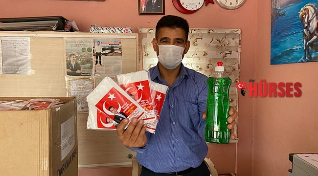 Muhtarlık maaşıyla mahalleye maske ve deterjan dağıttı