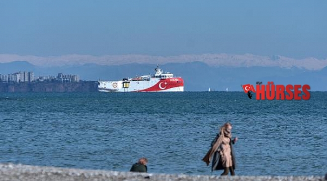 Oruç Reis, Antalya açıklarına demirledi