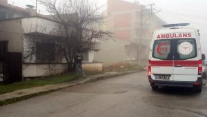 Yalnız yaşadığı evinde ölü bulundu