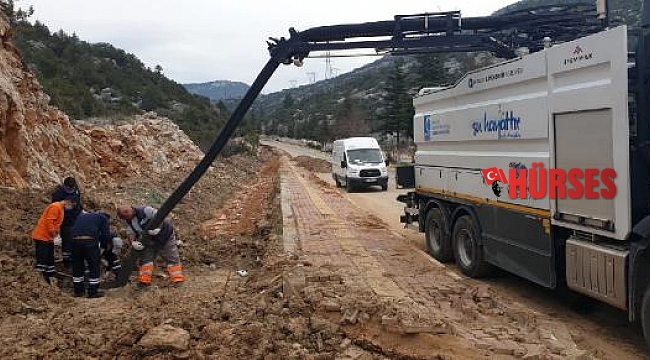 Akseki'de kanalizasyon hattına bakım
