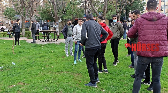 Alacağını istedi, bacağından vuruldu