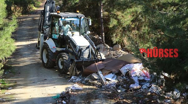 Alanya Belediyesi ormanda moloz temizledi