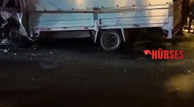 Antalya'da kamyonetle otomobil kafa kafaya çarpıştı: 2 ölü