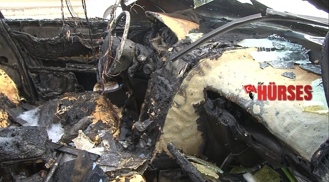 Antalya'da seyir halindeki otomobil alev alev yandı