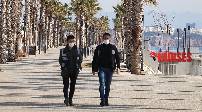 Antalya'da sokağa çıkma yasağını delenlere ceza yağdı