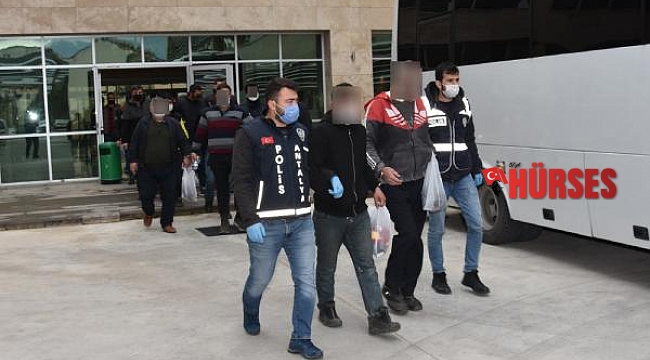 Aranan 37 kişi yakalandı