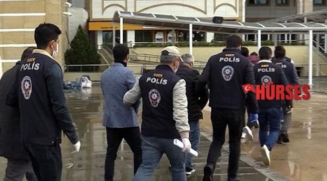 Bilişim suçlarından hapis cezası olan 4 kişi tutuklandı