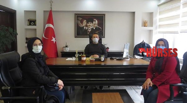 Kaymakam Çimşit'e turunç reçeli hediye ettiler